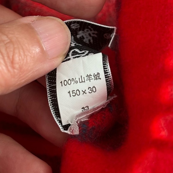 ERDOS 100% Cashmere Scarf – Red & Blue Patterned Fringe Scarf - Picture 5 of 5